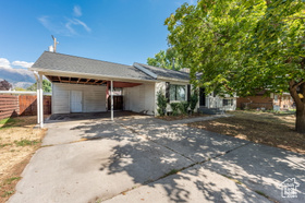 Photo 3 for 447 S 300 East