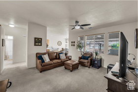 Photo 2 for 1801 W Red River Dr