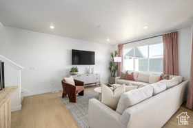 Photo 4 for 6063 W Garnet Grove Way #228