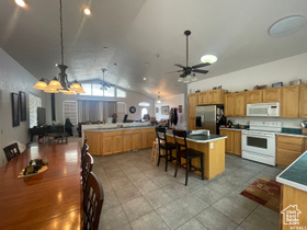 Photo 5 for 796 S Spruce Dr #26