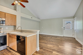 Photo 6 for 1401 W Beacon Hill Dr #1401