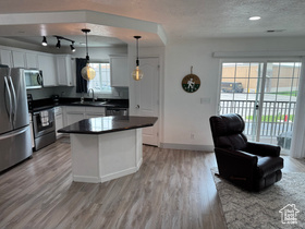 Photo 5 for 184 E Spencer Peak Way #C-8