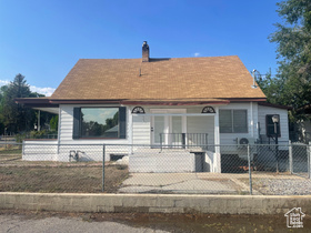 Photo 3 for 320 N 100 East