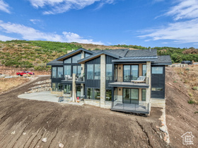 Photo 5 for 2127 E Peak View Dr