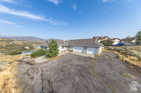 Photo 2 for 16182 S Stepside Rd