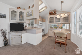 Photo 4 for 2990 E Riverside Dr #173