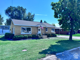 Photo 3 for 2468 N 4350 West