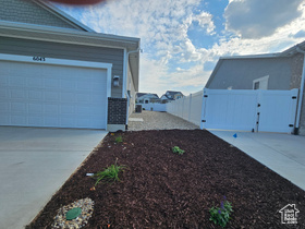 Photo 3 for 6043 W Snake River Dr #412