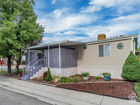 Photo 1 for 244 E Crescent Pkwy #206