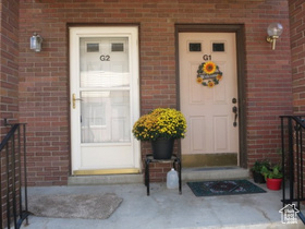 Photo 1 for 1113 E Country Hills Dr #G2
