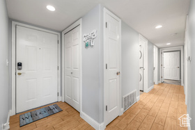 Photo 3 for 1645 W Vivante Way #C1