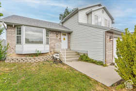Photo 3 for 2766 W Spaulding Ln