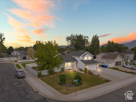 Photo 4 for 2766 W Spaulding Ln