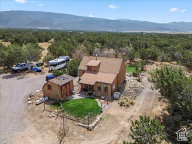 Photo 2 for 11450 N Pigeon Hollow Rd