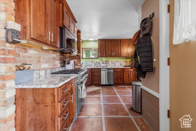 Photo 4 for 11450 N Pigeon Hollow Rd