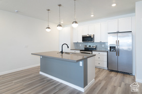 Photo 6 for 170 N Chapparral Dr #11