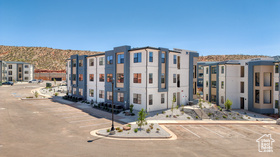 Photo 2 for 224 N Chapparral Dr #M200