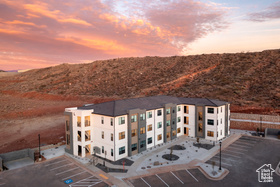 Photo 1 for 226 N Cliffside Dr #L300
