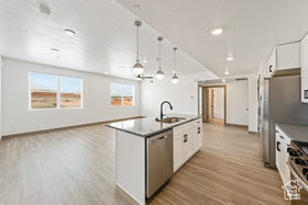 Photo 6 for 224 N Cliffside Dr #M-302