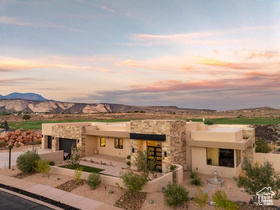 Photo 5 for 4816 N Petroglyph Dr