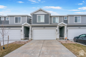 Photo 2 for 1027 E Reef Dr