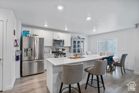 Photo 5 for 1027 E Reef Dr