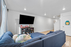 Photo 4 for 1027 E Reef Dr