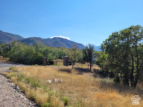 912 S Summit Dr MLS #2108643