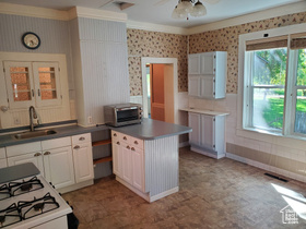 Photo 5 for 1495 E 2300 North