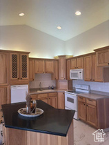 Photo 2 for 310 S 600 East