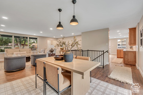 Photo 4 for 1617 E Meadowmoor Rd