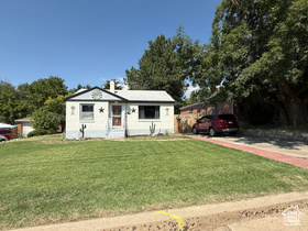 Photo 1 for 644 E 32nd St