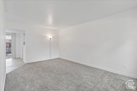 Photo 3 for 558 N Redwood Rd #1