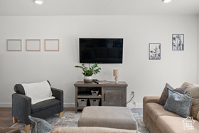 Photo 6 for 1039 E Reef Dr