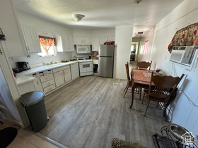 Photo 3 for 470 E Main St