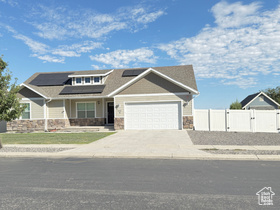 Photo 2 for 156 Deer Creek Trl