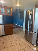Photo 3 for 55 E Hanover Dr