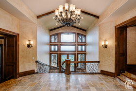 Photo 4 for 3409 E Seven Springs Dr
