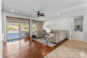 Photo 6 for 1635 N Liberty Dr