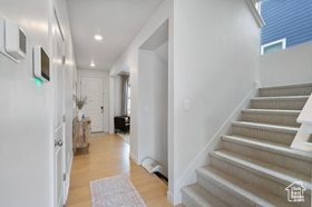 Photo 6 for 527 W Flora Dr