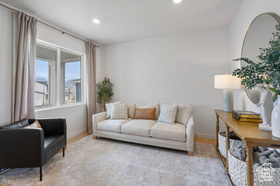 Photo 5 for 527 W Flora Dr