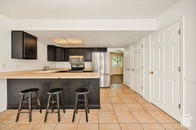 Photo 5 for 2 N Somerset Pl