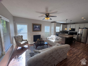 Photo 4 for 4366 W Degray Dr