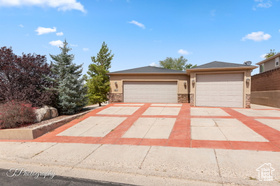 Photo 3 for 2216 W Cedar Hills Dr