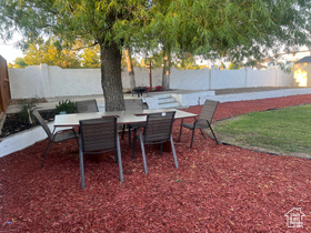 Photo 5 for 5382 W North Lilac Ave