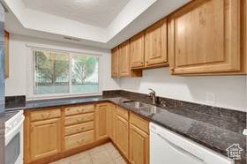 Photo 5 for 1525 E Waterbury Dr #B