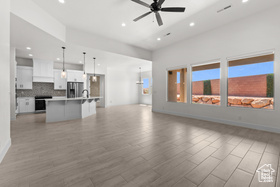 Photo 5 for 423 W Fitness Way