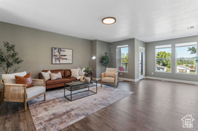 Photo 2 for 677 E Moray Ct