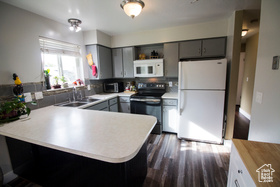 Photo 4 for 399 N 3425 West