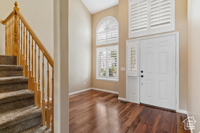 Photo 4 for 810 N Park Shadows Cir